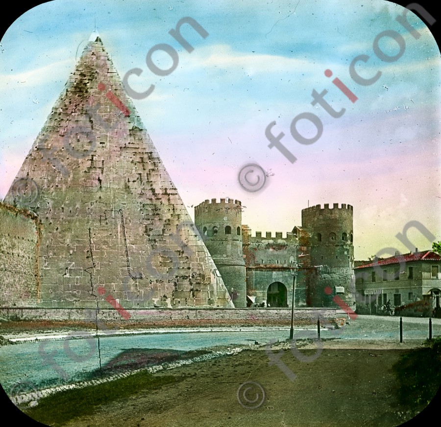 Pyramide des Cestius - Foto foticon-simon-033-031.jpg | foticon.de - Bilddatenbank für Motive aus Geschichte und Kultur